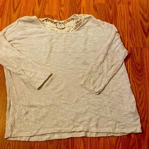 American Eagle, 3/4 sleeve top, cream color, floral design on top of back